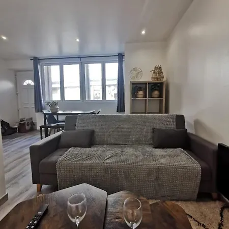 Le Cozy Des Minimes, Hyper Centre Epinal Lägenhet Épinal